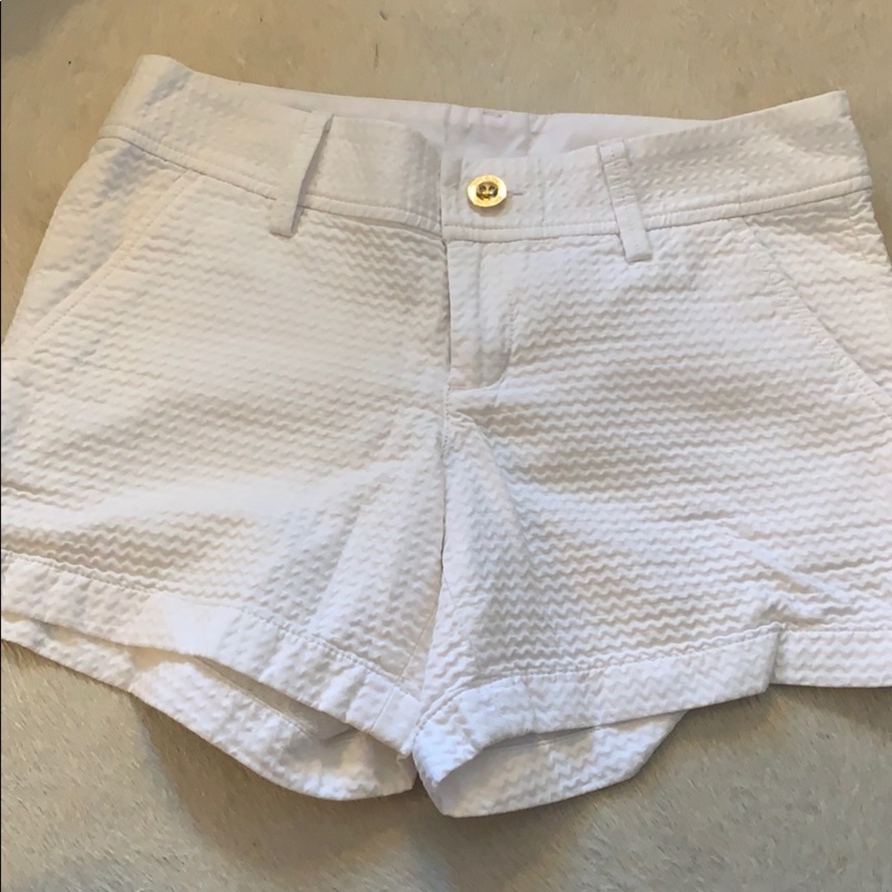 White lily Pulitzer shorts